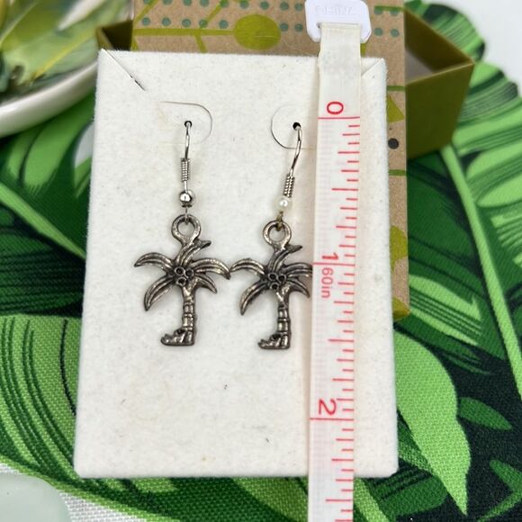 Palm Tree & Sea Glass Necklace and Earrings Set NEW - Picture 10 of 11